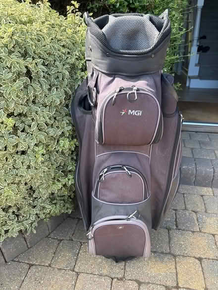 Photo of free Golf cart bag (Broomgrove TN34) #1