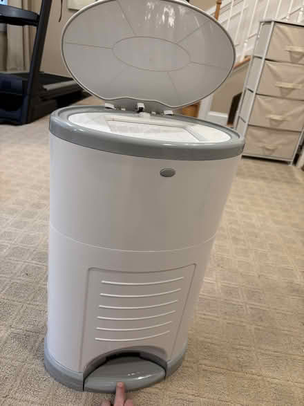 Photo of free Dekor Diaper Pail (Clarendon) #3