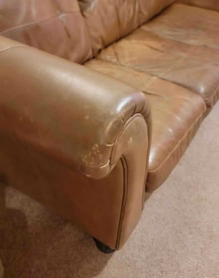 Photo of free Leather 3 seater sofa (Middleton Cheney OX17) #3