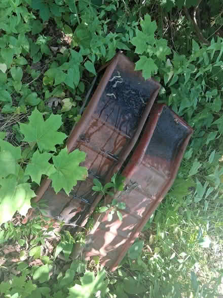 Photo of free Car supports (Old Ottawa South) #1