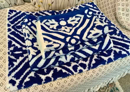 Photo of free Towels / Bath Mat -Essential Studio – blue and white. (Kendal LA9) #1