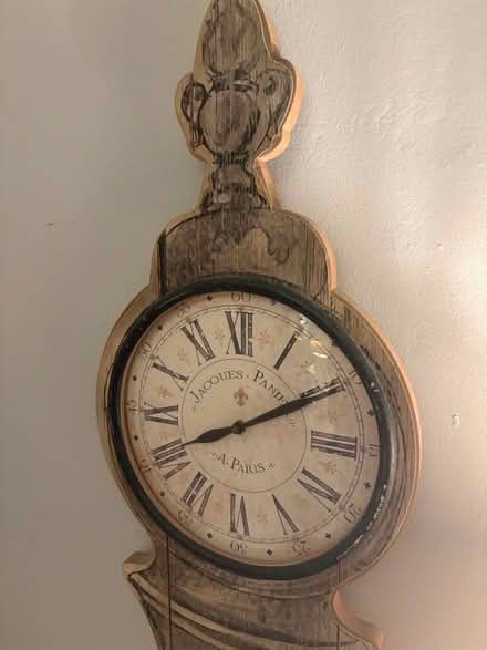 Photo of free Wall clock (needs repair) (University Heights) #2