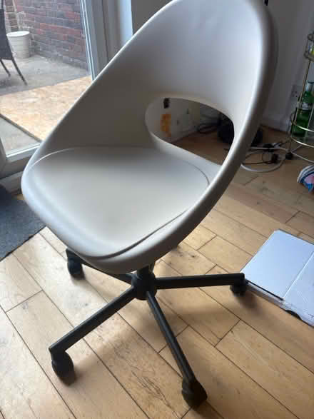 Photo of free Office desk chair (Clapham) #1