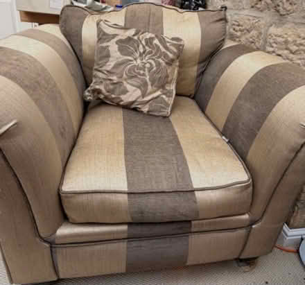 Photo of free Sofa plus 2 chairs (HG2) #2
