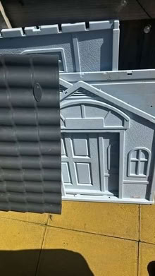 Photo of free Weather-Resistant Dog House (Hawkinge CT18) #2