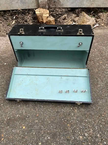 Photo of free Vintage tool box (CT7) #3