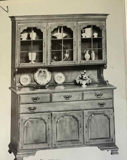 Photo of free Vintage Temple-Stuart 2-piece Hutch (94 Meridian St., Greenfield) #3
