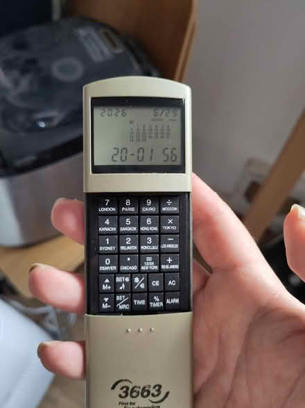 Photo of free Pocket currency converter/alarm clock/calculator/calendar (Enfield EN2) #2