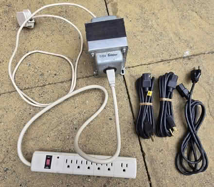 Photo of free 240v to 110v transformer (Hermitage RG18) #1