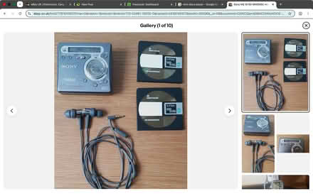 Photo of mini disc stuff/walkmans (Ashover DE55) #1
