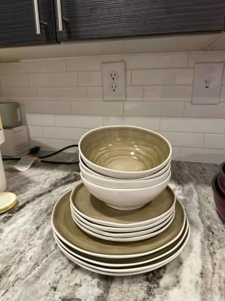 Photo of free Plates & bowls (Fair Oaks) #1