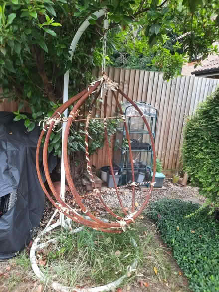 Photo of free Old garden swing chair (Northcourt OX14) #2
