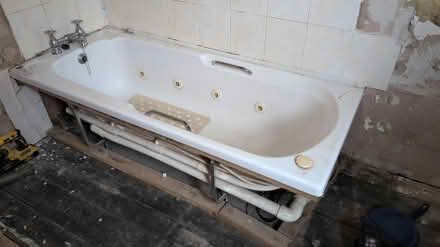 Photo of free Jacuzzi bath (Ilkeston DE7) #1