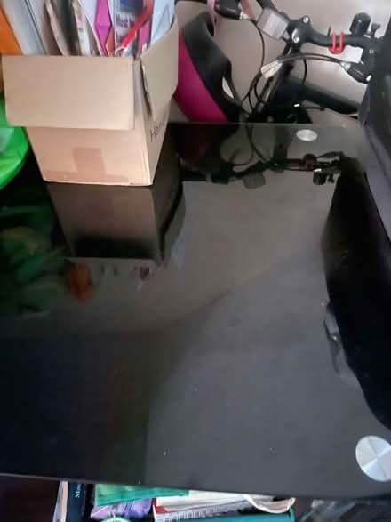 Photo of free Tempered glass dinning table (Battersea SW11) #2