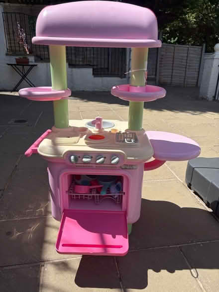 Photo of free toy kitchen (CR5) #1