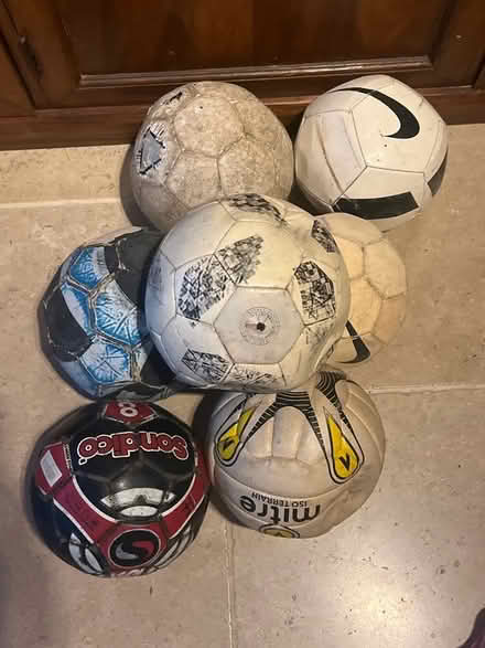 Photo of free Job lot footballs (Long Ditton KT7) #1