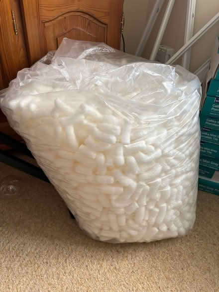 Photo of free packing peanuts- large bag (derby) #1