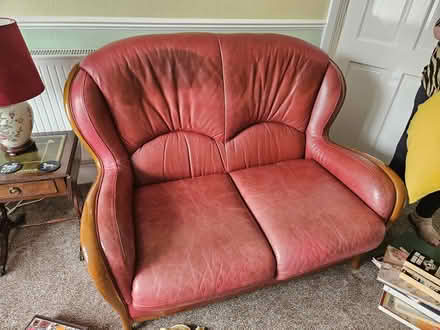 Photo of free Red leather sofa and chairs (Colley Gâte B63) #3
