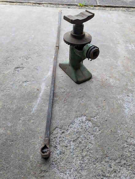 Photo of free Car Jack (Clitheroe BB7) #1