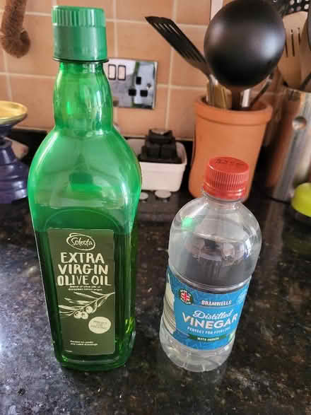 Photo of free Olive oil and white vinegar. (Cherry Orchard SY2) #1