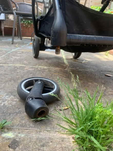 Photo of free Broken pushchair - may be fixable (N17) #2