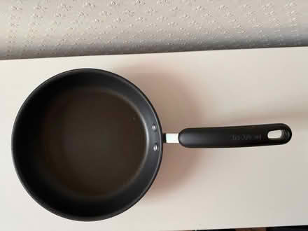 Photo of free Circulon pan with lid 25cm wide (Salford M30) #2