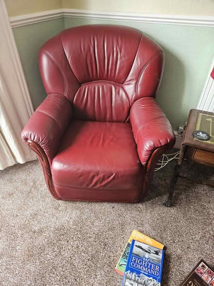 Photo of free Red leather sofa and chairs (Colley Gâte B63) #1