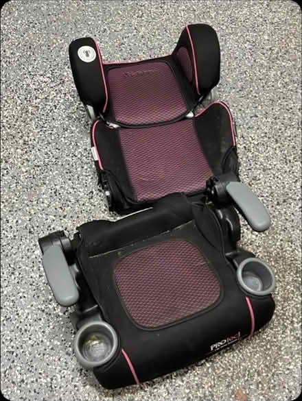 Photo of free Baby trend 2 in 1 booster seat (Connecticut) #2