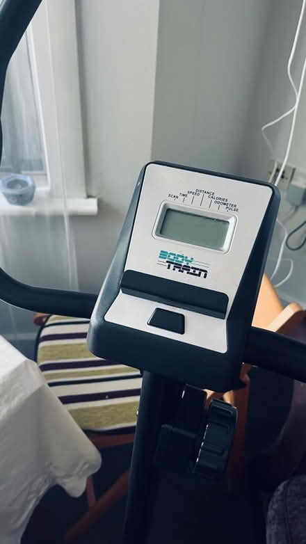 Photo of free exercise bike (e9 5de) #1