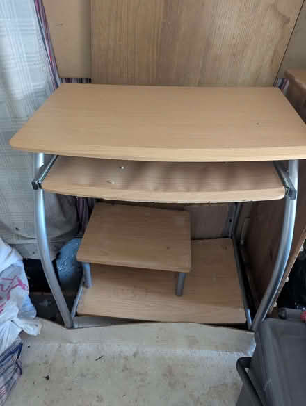 Photo of free Computer Desk (Enfield EN3) #1