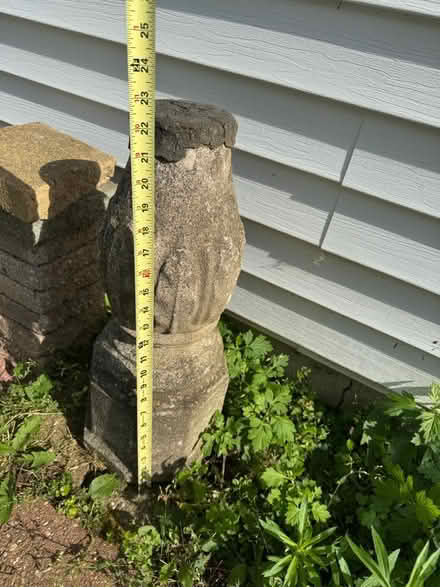 Photo of free statue (West Springfield) #2