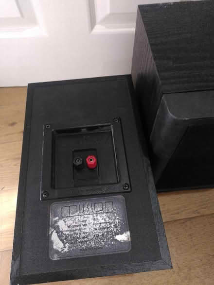 Photo of free 2 mission speakers without wires (Surrey Quays SE16) #2