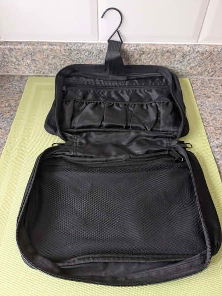 Photo of free Wash bag (Beulah Hill SE19) #2
