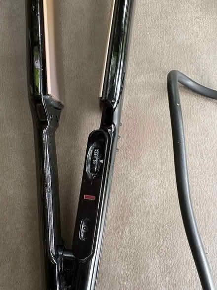 Photo of free Hair Straighteners (Whitley SN12) #3
