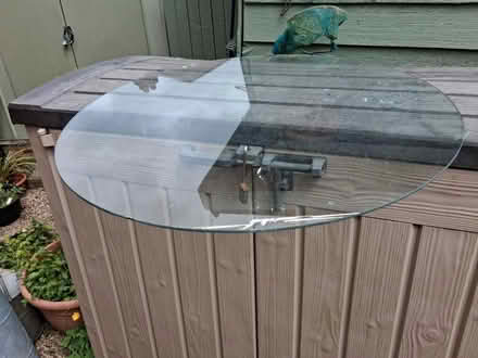 Photo of free Peice of round plate glass (Birmingham B45 Rubery/Rednal) #1