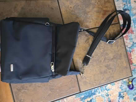 Photo of free Navy Travel Purse (Glenview near Northbrook) #2
