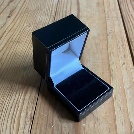 Photo of free 31 ring presentation boxes (Meadowtown SY5) #2