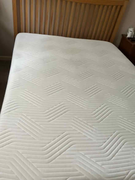 Photo of free King size bed (RG7 reading) #1