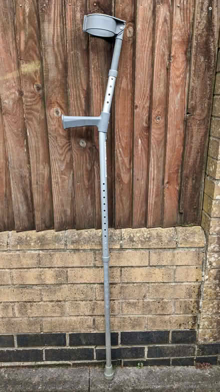Photo of free Single Adult Crutch (Lipson PL4) #2