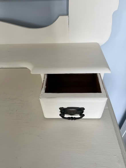 Photo of free Dressing table vintage upcycled (WA3) #2