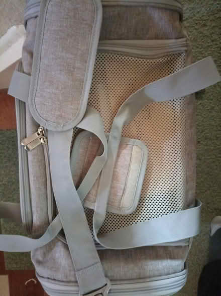 Photo of free New, Unused Soft-Sided Pet Carrier & box of training pads (Canewdon SS4) #3