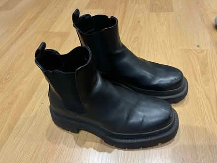 Photo of free Size 4 boots (Heston) #4