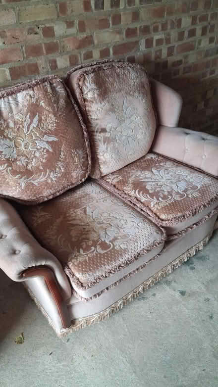 Photo of free 3 piece suite (Wollaton ng8) #2