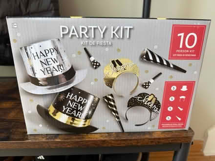 Photo of free NYE party kit (Paramus) #1