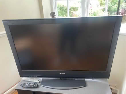 Photo of free Sony Bravia colour TV (Temple Fortune NW11) #1