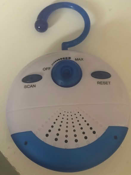 Photo of free Small shower radio (Neasden NW10 near McDonald) #1