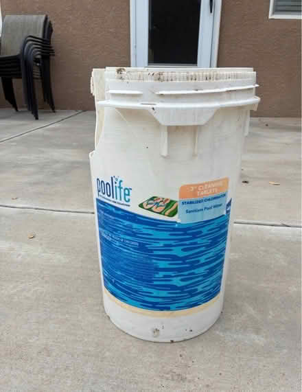 Photo of Bucket / Pail (East Nob Hill) #1