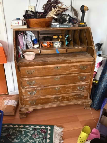 Photo of free secretary desk, PU late July (Ithaca) #1