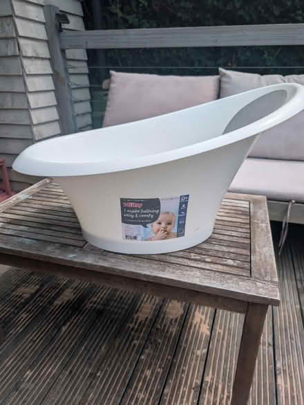 Photo of free Baby bath (Ware - SG12) #4