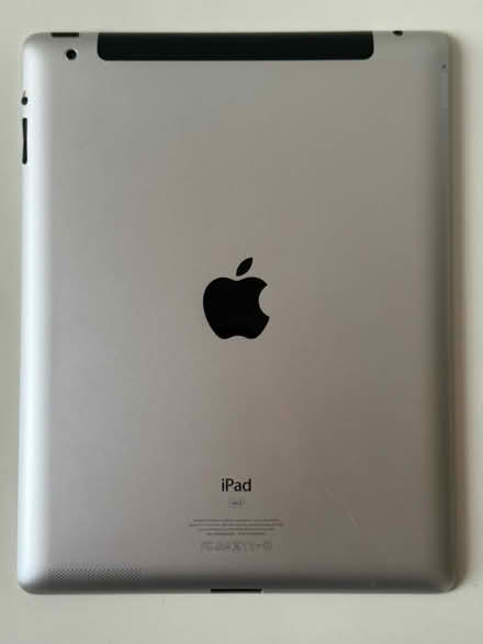 Photo of free iPad 2 16GB (Salford M30) #2